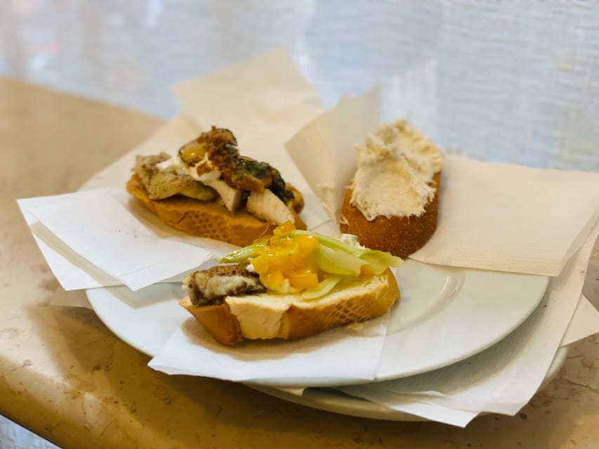 Venice: Cicchetti Street Food and Sightseeing Walking Tour - Rialto Market: Where You See Ingredients Before You Taste Them