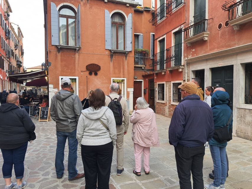 Venice: City Wonders Group Walking Tour with a Local Expert - San Pantalon and Basilica dei santi Giovanni e Paolo: What You’ll Learn Without Tickets