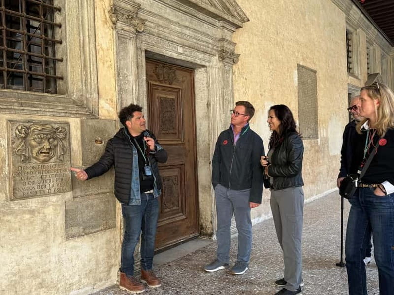 Venice: Doge Palace Guided Tour & Secret Itineraries Option - Old Royal Palace ticket: how to use it after the guide ends