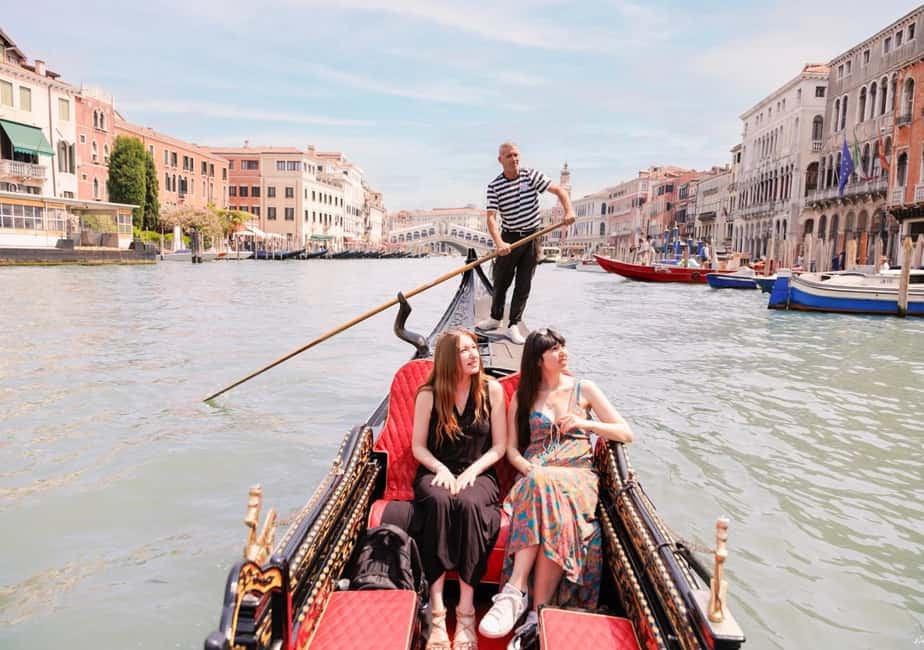 Venice: Doge's Palace and St Mark's Tour with Gondola Ride - Price and value: what $46 buys you in Venice