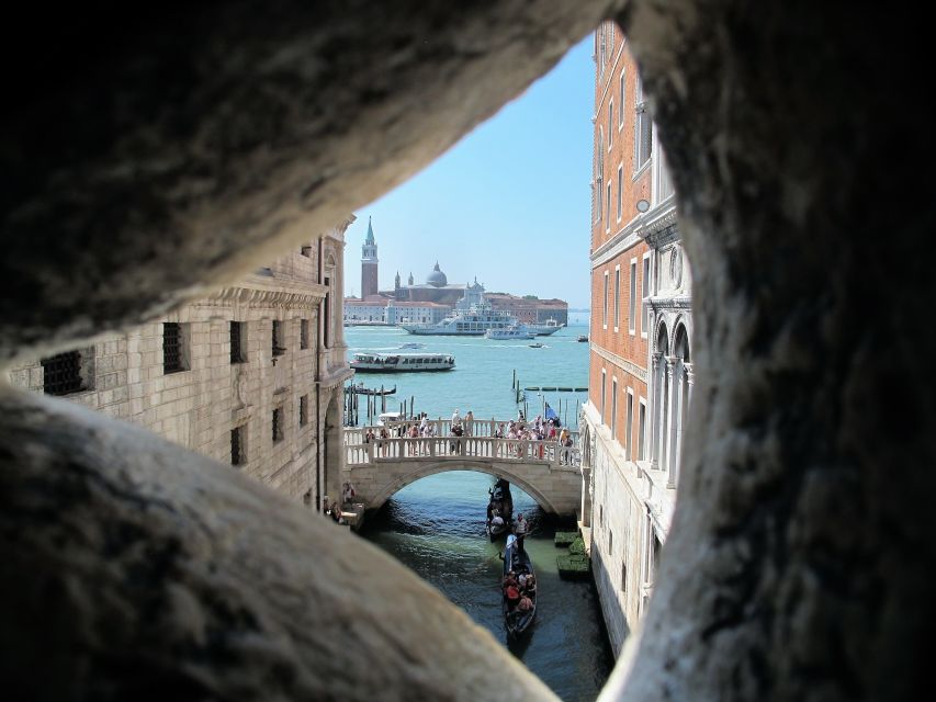 Venice: Doge's Palace & St. Mark's Basilica Tour - Pace, group size, and how to get the most from a shared tour