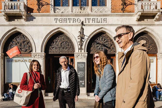 Venice Evening Food Tour: Bites, Drinks & Sit-Down Dinner - Stop 5 for artisanal gelato near Cannaregio, then the Rialto wrap-up