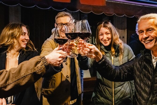 Venice Evening Food Tour: Bites, Drinks & Sit-Down Dinner - Meeting near Ex Teatro Italia and the small-group walk pace