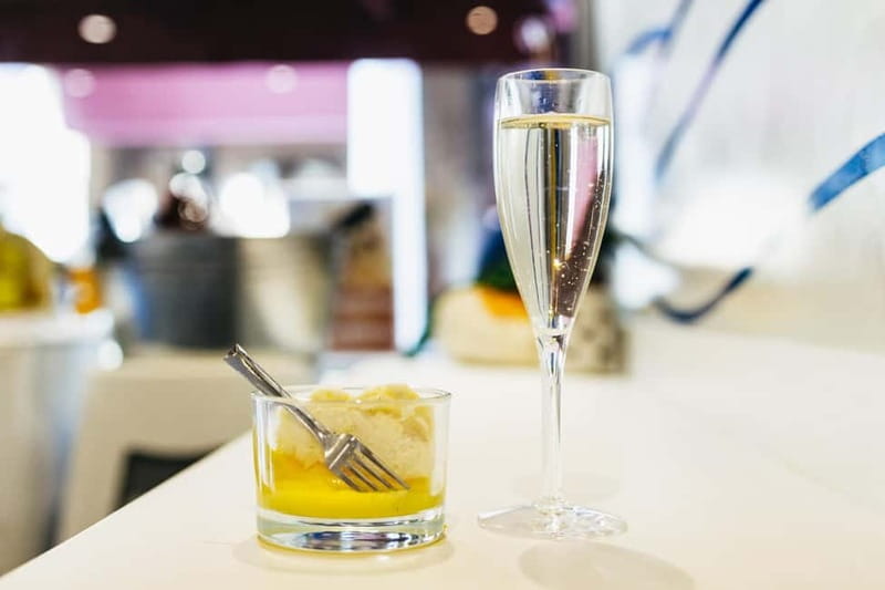 Venice: Food Tasting Tour with Cicchetti Dishes and Wine - Wine pairing and Spritz culture: what you should pay attention to