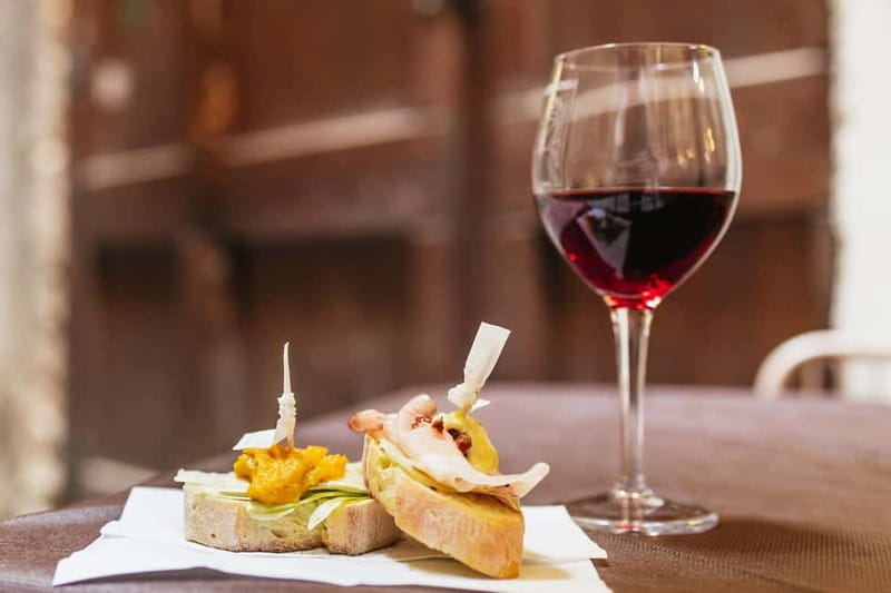 Venice: Food Tasting Tour with Cicchetti Dishes and Wine - Cannaregio to Rialto: walking + a traghetto ride that changes your perspective