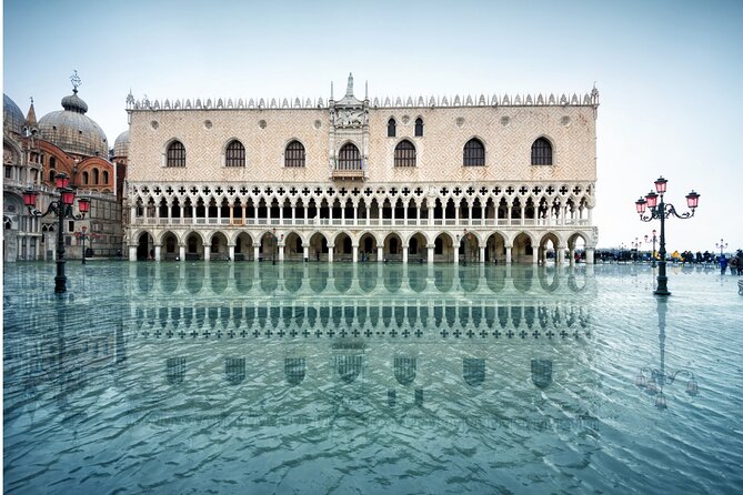 Venice for First-Timers: Essential Private Tour - Lido di Venezia and Campo Santa Maria Formosa: 2019 as a warning signal