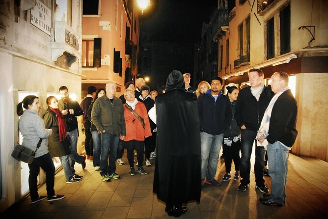 Venice Ghost Stories, Legends and Anecdotes Tour - Rio’ Tera’ degli Assassini: The Street of Murderers Mood Shift