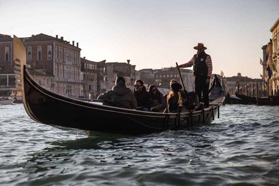 Venice: Gondola Ride & Guided Tour of St. Mark's Basilica - Saint Mark Treasury relics: what you should actually pay attention to
