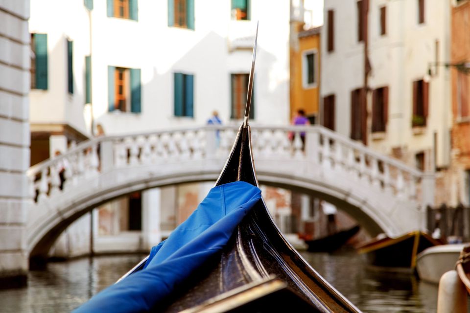 Venice: Gondola Ride with Live Guide or Audio Guide - Price and Value: What $42 Actually Buys You
