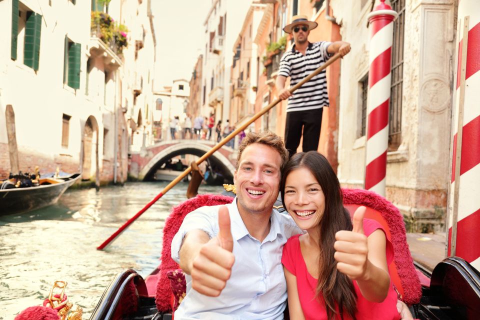 Venice: Grand Canal by Gondola with Live Commentary - Who should book this gondola tour (and who might skip it)