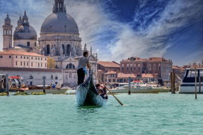 Venice: Grand Canal by Gondola with Live Commentary - La Fenice to the Grand Canal: Venice’s big sights from a small boat