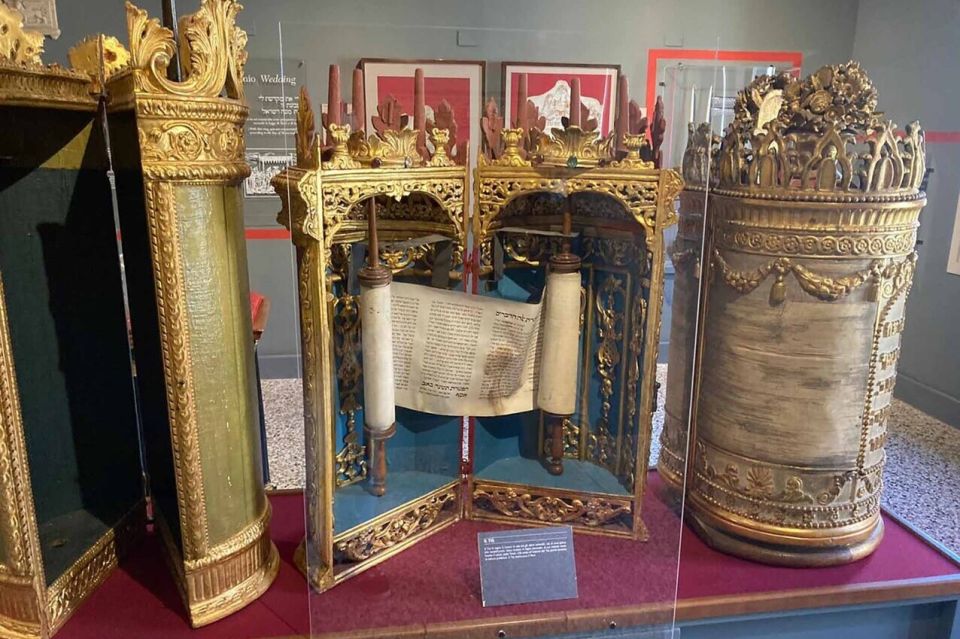Venice: Guided Tour of the Jewish Ghetto and Synagogue Visit - Levantine Synagogue visit: what you’ll see, and the Friday rule
