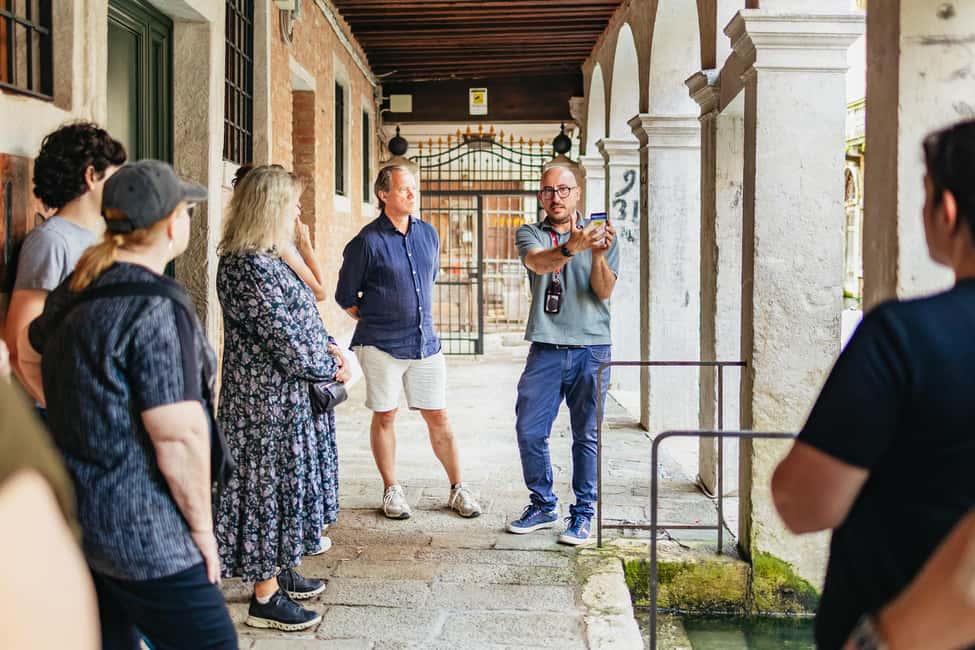 Venice: Highlights and Hidden Gems Night Walking Tour - How 1.5 Hours Works in Real Venice Time