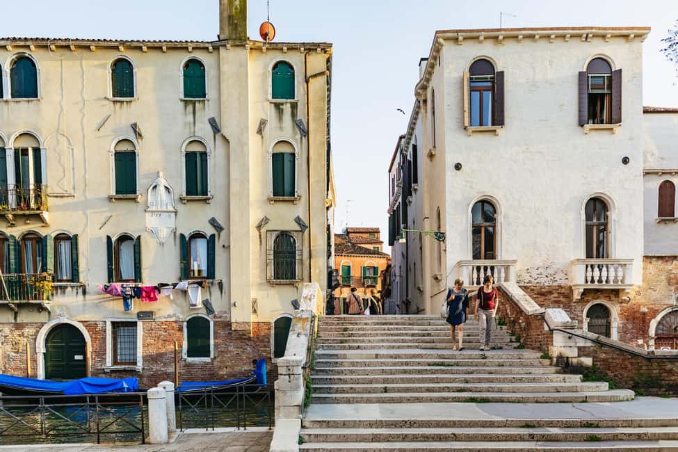 Venice: Highlights and Hidden Gems Night Walking Tour - Who This Tour Suits Best (and Who Should Rethink It)
