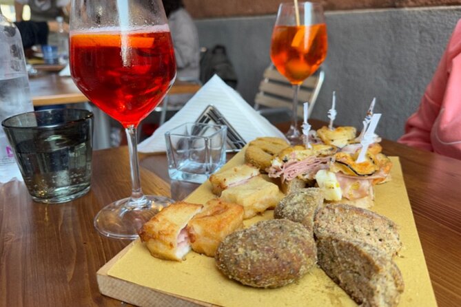 Venice in A Day: St Mark's Basilica, Doge's Palace & Gondola Ride - Lunch break (90 minutes): how to eat without losing the day