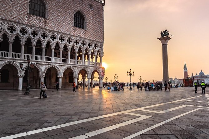 Venice in a Day: The Main Highlights of the City - Start at Torre dell’Orologio: a quick St Mark’s orientation that saves time