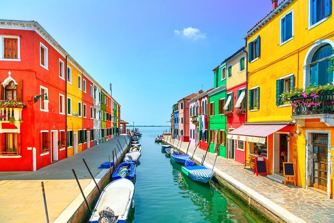 Venice Islands Cruise: Murano Glass, Rainbow Burano & Torcello - Murano Glass Furnace Visit: What You Actually See