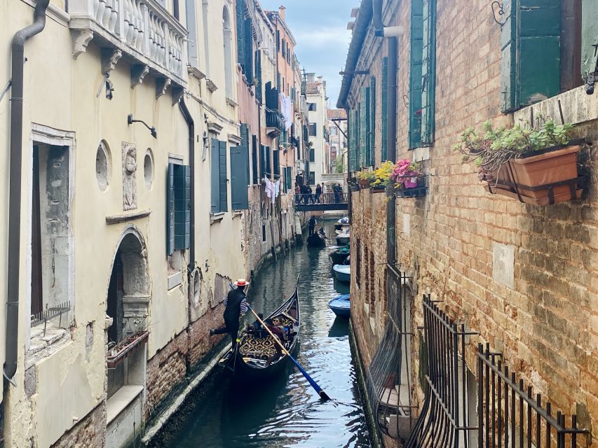 Venice: Jewish Ghetto and Cannaregio Food and Wine Tour - Six tastings across Venice: what you eat (and why it fits the story)