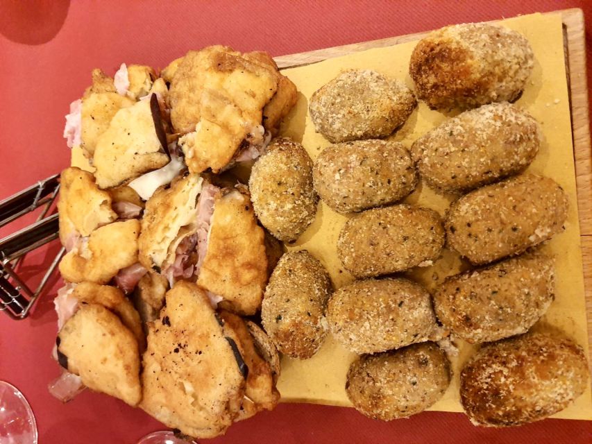 Venice: Jewish Ghetto and Cannaregio Food and Wine Tour - The coffee-roaster stop and the Venice detail you’ll remember