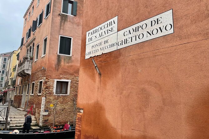 Venice: Jewish Ghetto Walking Tour with Synagogues Visit - Ghetto Ebraico and the Cannaregio shift: from history to daily life