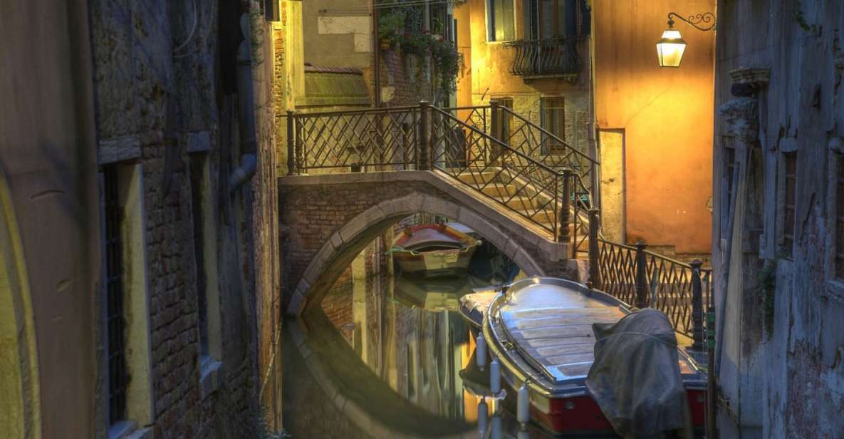 Venice: Legends, Anecdotes and Ghost Stories Walking Tour - Finding the meeting point at Campo San Bartolomeo (and staying sane)