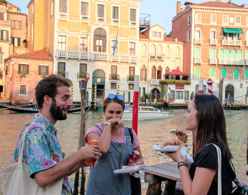 Venice: Local Secrets of Venice Tapas & Wine Walking Tour - Tips to get the most from your 2-hour Venice tapas tour