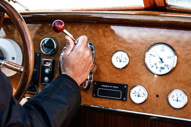Venice Marco Polo Airport Private Arrival Transfer via Motorboat - Drop-off logistics: closest dock vs door-side arrival