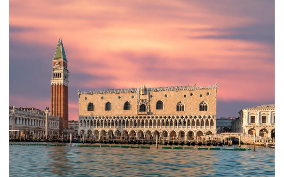 Venice: Mysterious Tales of Ghosts and Murders - Corte Seconda del Milion: the pace shifts into narrow-lane suspense