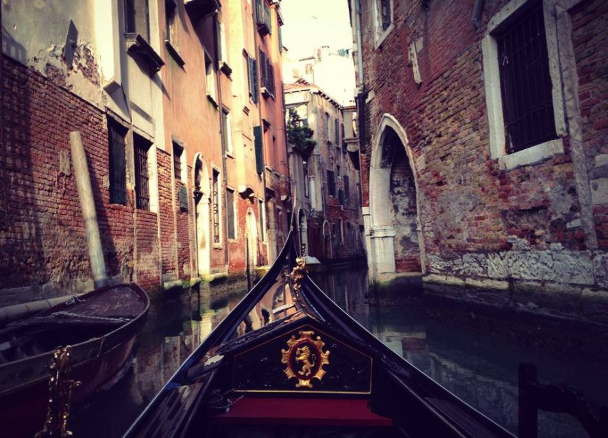 Venice: Private After Dark Tour and Gondola Ride - After-dark Venice: why this private setup feels worth it