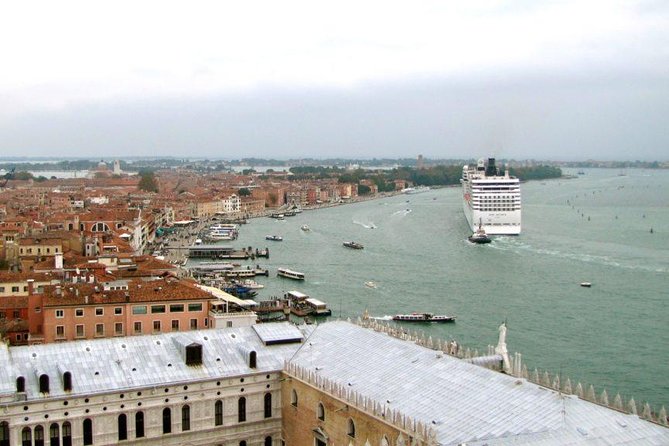 Venice Private Arrival Transfer by Water Taxi: Cruise Port to Central Venice - Luggage rules and the biggest gotcha: don’t overload the boat