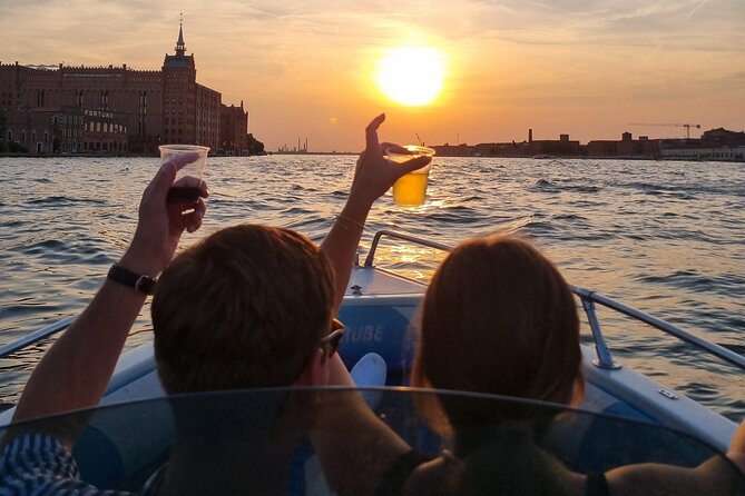 Venice : Private Boat Tour of the Venice Lagoon - Marine Park Calm and Breathtaking Sunsets