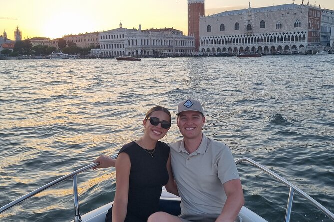 Venice : Private Boat Tour of the Venice Lagoon - The Small Island Facing St. Mark’s Square and the Bacino S. Marco View