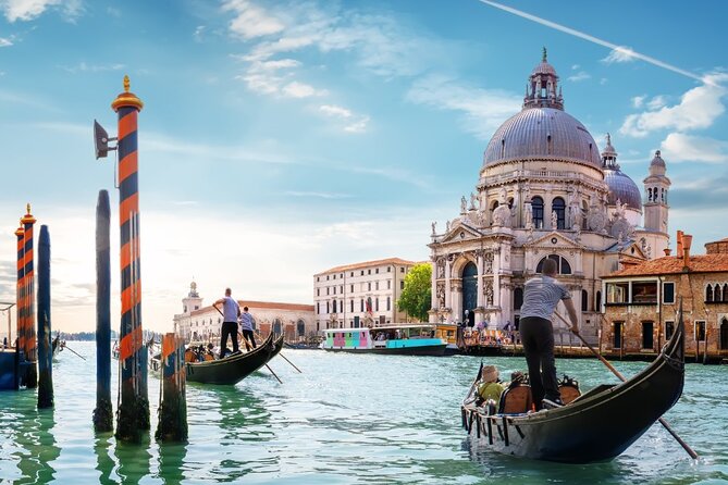 Venice : Private Custom Walking Tour with a Local Guide - Hotel Pickup and Meeting Points: The “Less Stress” Advantage