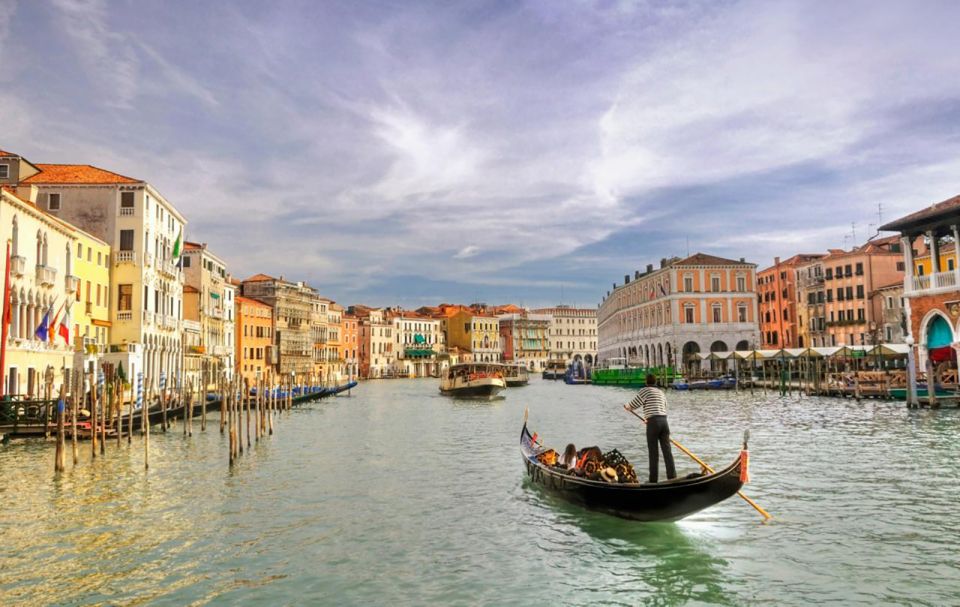 Venice: Private Gondola Cruise for up to 5 Passengers - Grand Canal Views Plus the Quieter Canals: How the Route Feels
