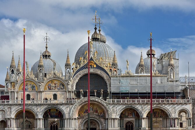 Venice Private Gondola Ride: Explore Hidden Canals and Sights - Key things I’d pay attention to before booking