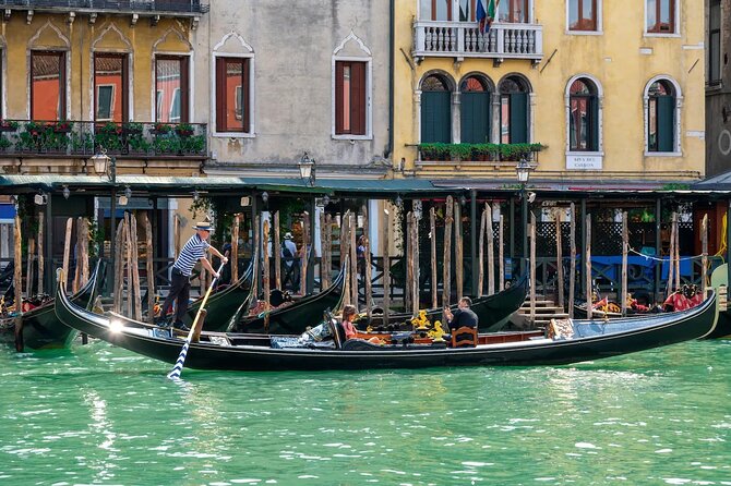 Venice Private Gondola Ride: Explore Hidden Canals and Sights - The “hidden canals” promise: what it feels like in practice
