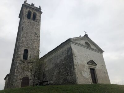 Venice: Prosecco Hills Wineries Tour with Tastings and Lunch - Stop 1 winery: learning the Prosecco basics with scenic breathing room