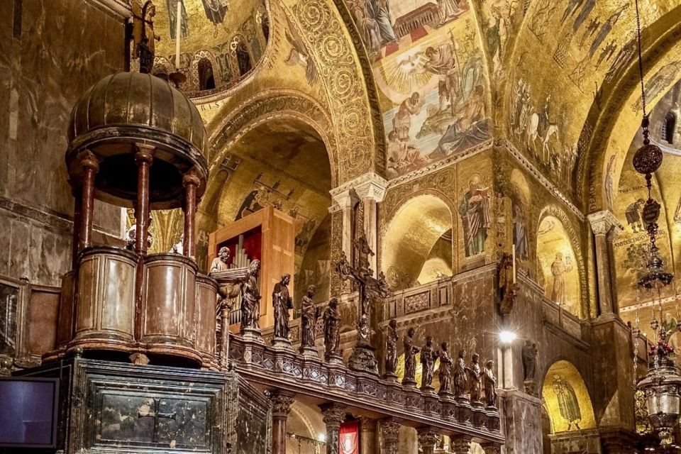 Venice: Saint Mark's Basilica Guided Tour - Meeting in Piazza San Marco: Where the Tour Starts Right
