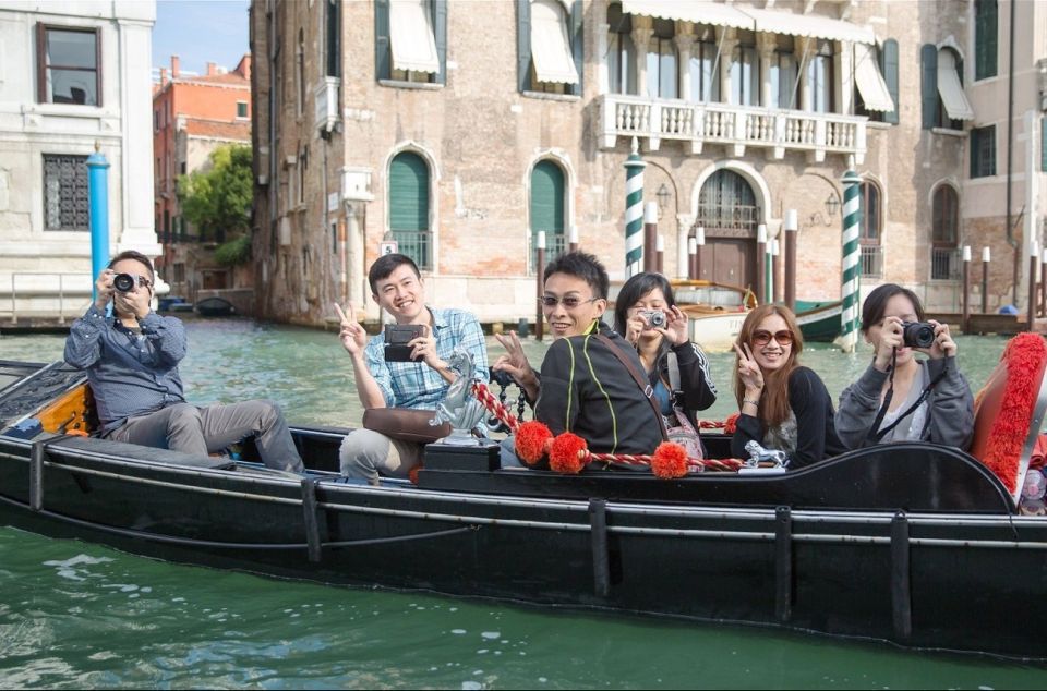 Venice: Shared Gondola Ride - A 30-minute gondola that still feels like Venice