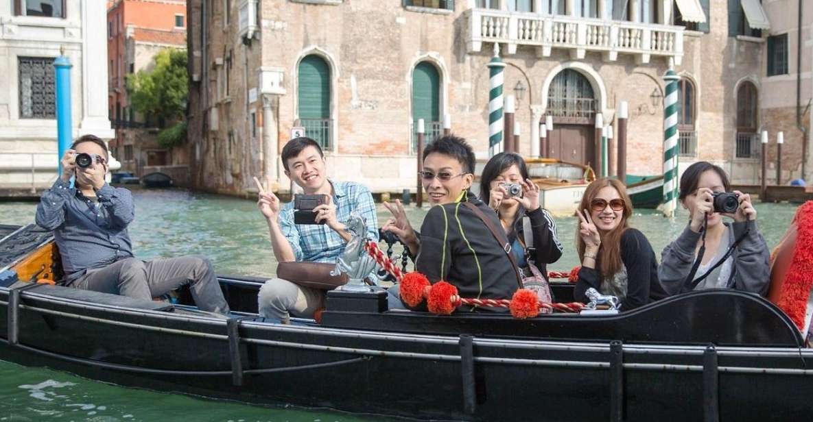 Venice: Shared Gondola Ride - Shared gondola reality: comfort, space, and group energy