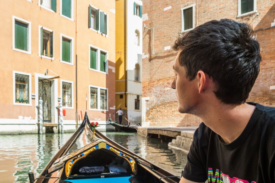 Venice: Shared Gondola Ride Across the Grand Canal - Key Things to Know Before You Go