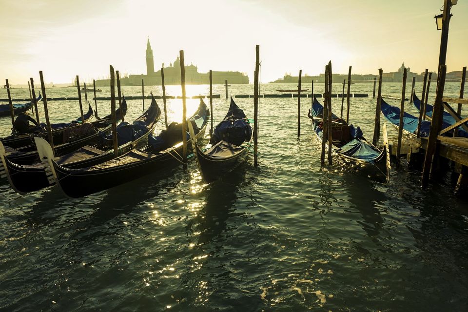 Venice: Shared Gondola Tour - How the 30 Minutes Play Out: Grand Canal First, Side Canals Second