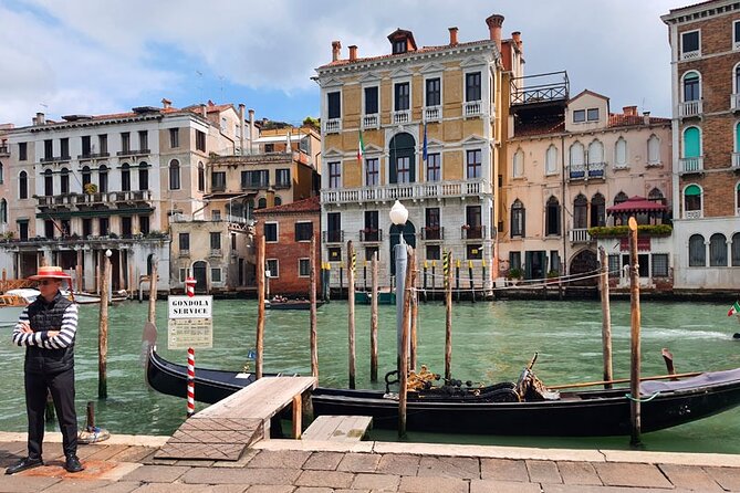 Venice Sightseeing Small Group Walking Tour with a Local Guide - The exact walking arc: from Dorsoduro to St Mark’s Square