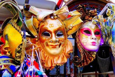 Venice Sightseeing Walking Tour for Kids and Families - San Zaccaria Start Point: A Quieter Way to Enter the Maze