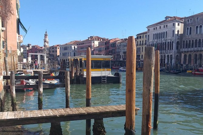 Venice Small Group Walking Tour of Most-Famous Sites &Attractions - Small Group Reality: Up to 20, But Still Watch the Pace