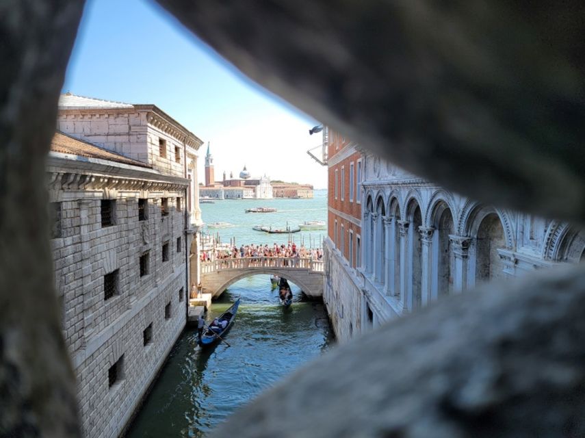 Venice: St Mark's, Doge's Palace, Murano & Burano Day Tour - Logistics that matter: what can throw off your day
