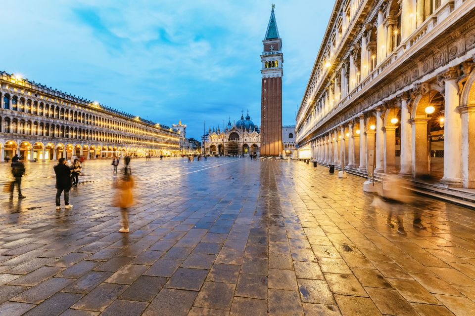 Venice: The Ghost & Legends Walking Tour - Venice after dark: why Castello and Cannaregio feel like legends