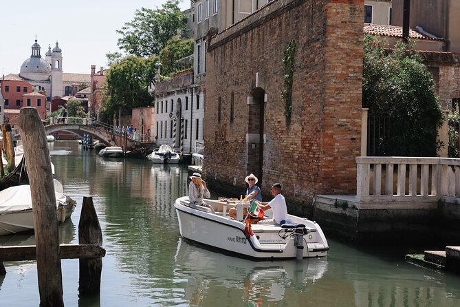 Venice: The Hidden Canals on an Electric Boat - Weather and Reliability Reality Check (Without Panic)