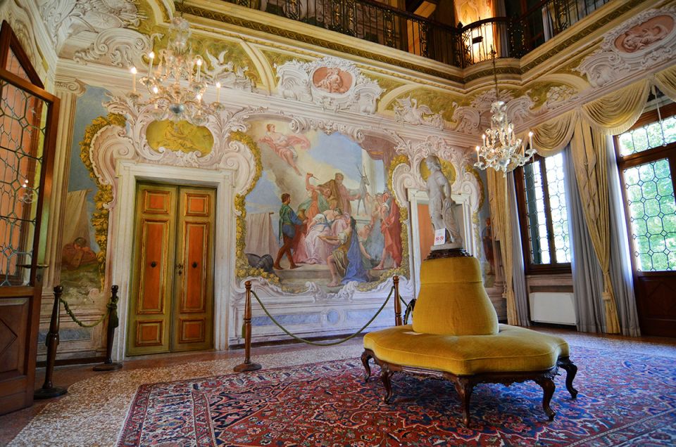 Venice to Padua Full-Day Brenta Riviera Boat Cruise - On-board comfort and the reality of a long day