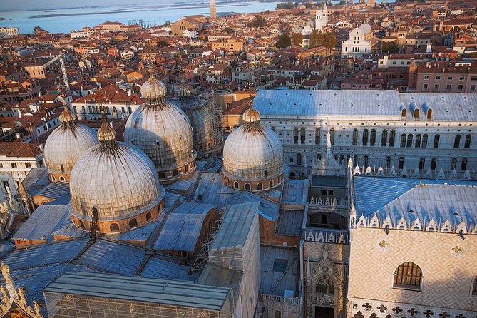 Venice Walking Tour plus Skip the Lines Doge's Palace and St Mark's Basilica Tours - Basilica di San Marco: Dress Code, Golden Mosaics, and More Than One Room
